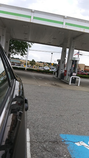 Gas Station «Cumberland Farms», reviews and photos, 31 Drum Hill Rd, Chelmsford, MA 01824, USA