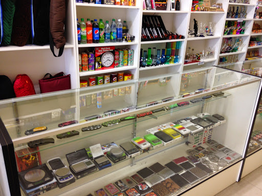 Tobacco Shop «PRIMO SMOKE SHOP», reviews and photos, 321 W Huntington Dr, Monrovia, CA 91016, USA