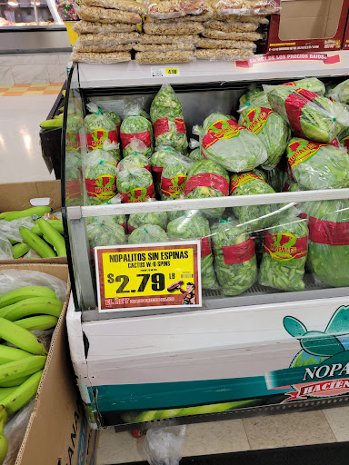 Grocery Store «El Rancho Supermercado», reviews and photos, 6800 Berkman Dr, Austin, TX 78723, USA