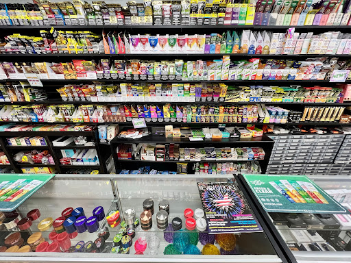 Tobacco Shop «Smoke Hut Smoke Shop», reviews and photos, 11902 Blue Ridge Boulevard g, Grandview, MO 64030, USA