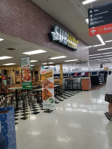 Discount Store «Walmart», reviews and photos, 3451 Tamiami Trail E, Naples, FL 34112, USA