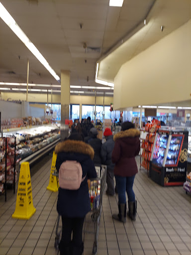 Grocery Store «Stop & Shop», reviews and photos, 13440 Springfield Blvd, Springfield Gardens, NY 11413, USA