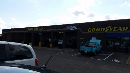 Tire Shop «Paramount Auto Service Woodbury West», reviews and photos, 1707 Weir Dr, Woodbury, MN 55125, USA