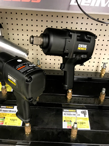 Hardware Store «Harbor Freight Tools», reviews and photos, 5241 Stevens Creek Blvd, Santa Clara, CA 95051, USA