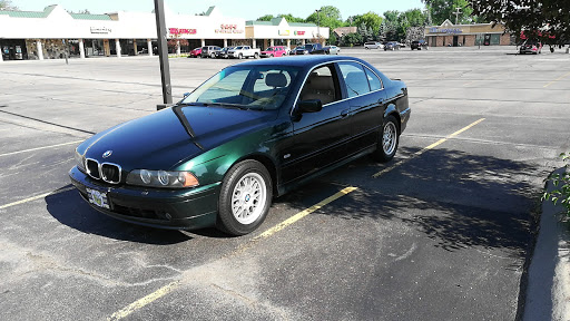 Tire Shop «Discount Tire Store - Sterling Heights, MI», reviews and photos, 8180 Metro Pkwy, Sterling Heights, MI 48312, USA