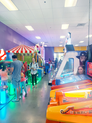 Shopping Mall «Harbor Town and Country Shopping Center», reviews and photos, 12891 Harbor Blvd, Garden Grove, CA 92840, USA