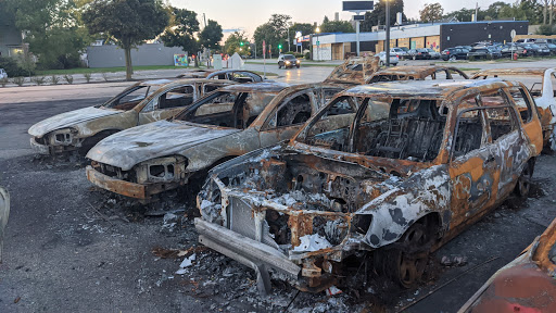 Used Car Dealer «Car Source», reviews and photos, 5821 Sheridan Rd, Kenosha, WI 53140, USA