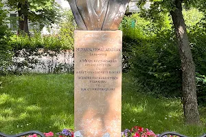 Mustafa Kemal Atatürk szobra image