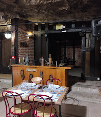 Atmosphère du Restaurant français La Cave aux Fouées - Amboise - n°9