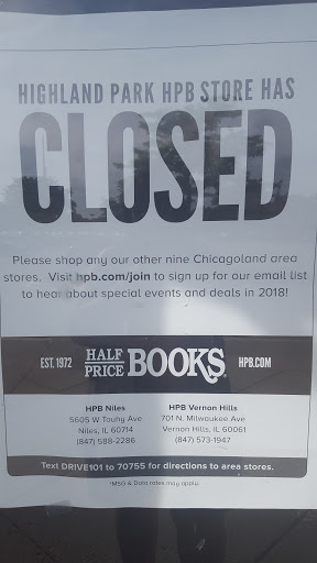 Book Store «Half Price Books», reviews and photos, 151 Skokie Valley Rd, Highland Park, IL 60035, USA