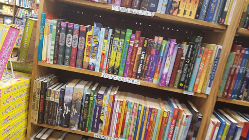 Book Store «Half Price Books», reviews and photos, 4027 Tacoma Mall Blvd, Tacoma, WA 98409, USA