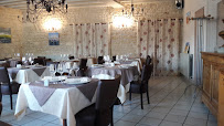 Atmosphère du Restaurant Le Gabarier à Port-d'Envaux - n°3