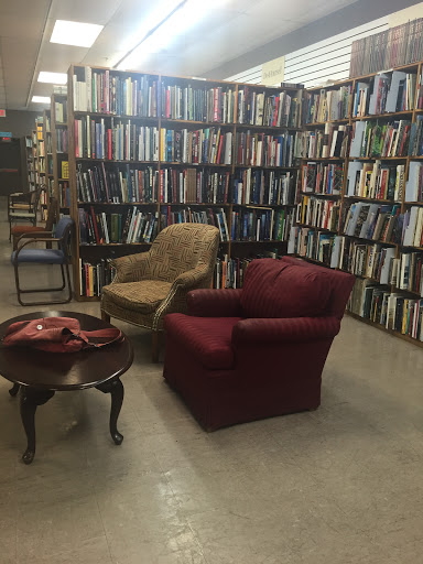 Book Store «Half Price Books Outlet», reviews and photos, 1785 Campbell Ln, Bowling Green, KY 42104, USA