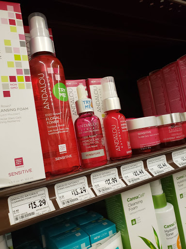 Grocery Store «Fresh Thyme Farmers Market- 82nd», reviews and photos, 4225 E 82nd St, Indianapolis, IN 46250, USA