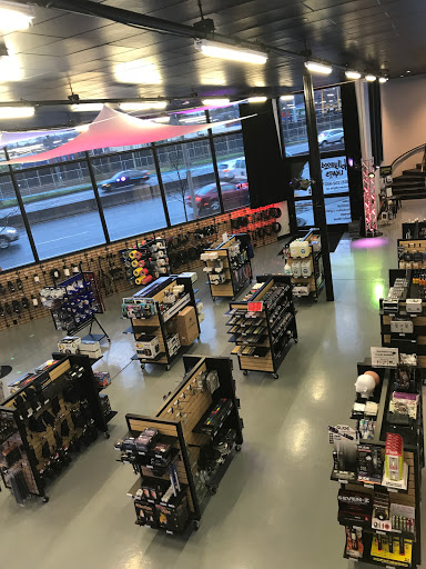 Lighting Store «Hollywood Lights Inc-Portland», reviews and photos, 5251 SE McLoughlin Blvd, Portland, OR 97202, USA