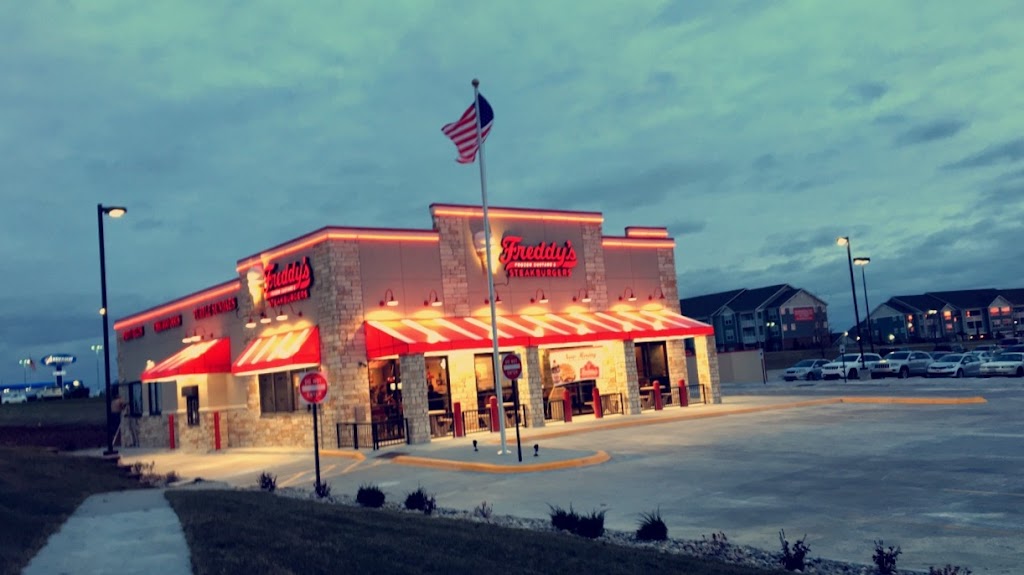 Freddy's Frozen Custard & Steakburgers 68516
