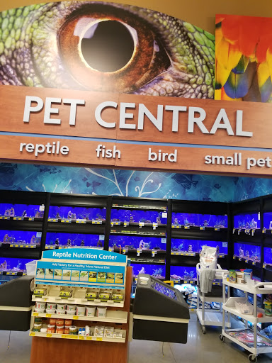 Pet Supply Store «PetSmart», reviews and photos, 601 Centerview Blvd, Kissimmee, FL 34741, USA