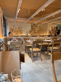 Atmosphère du Restaurant Laurier - Maison Mavrommatis à Paris - n°20