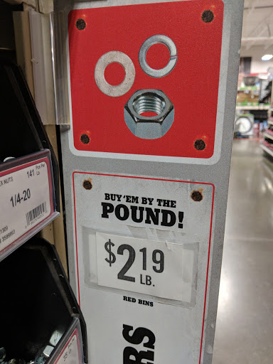 Home Improvement Store «Tractor Supply Co.», reviews and photos, 911 Center Point Rd, Hendersonville, TN 37075, USA