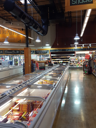 Grocery Store «Claiborne Hill Supermarket», reviews and photos, 410 US-90, Waveland, MS 39520, USA