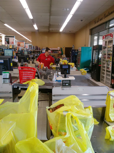 Grocery Store «ShopRite of Newburgh», reviews and photos, 88 N Plank Rd #1, Newburgh, NY 12550, USA