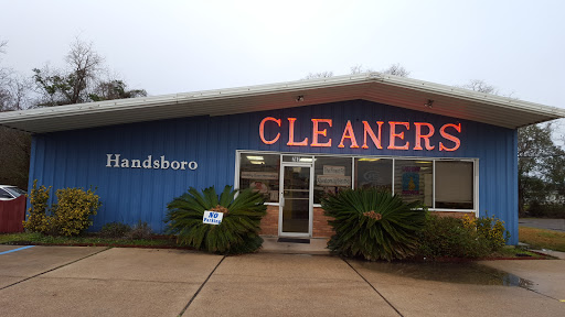 Dry Cleaner «Handsboro Cleaners & Tailors», reviews and photos, 767 Watkins Ave, Gulfport, MS 39507, USA