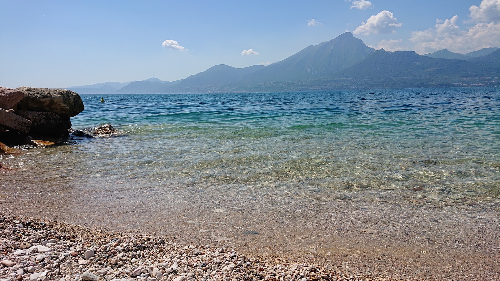 Torri del Benaco Beach'in fotoğrafı ve güzel manzarası