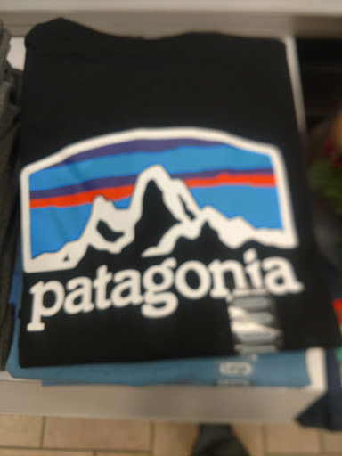 Sporting Goods Store «SCHEELS», reviews and photos, 1850 Adams St, Mankato, MN 56001, USA