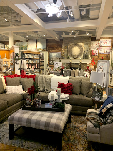 Sporting Goods Store «SCHEELS», reviews and photos, 6503 W 135th St, Overland Park, KS 66223, USA