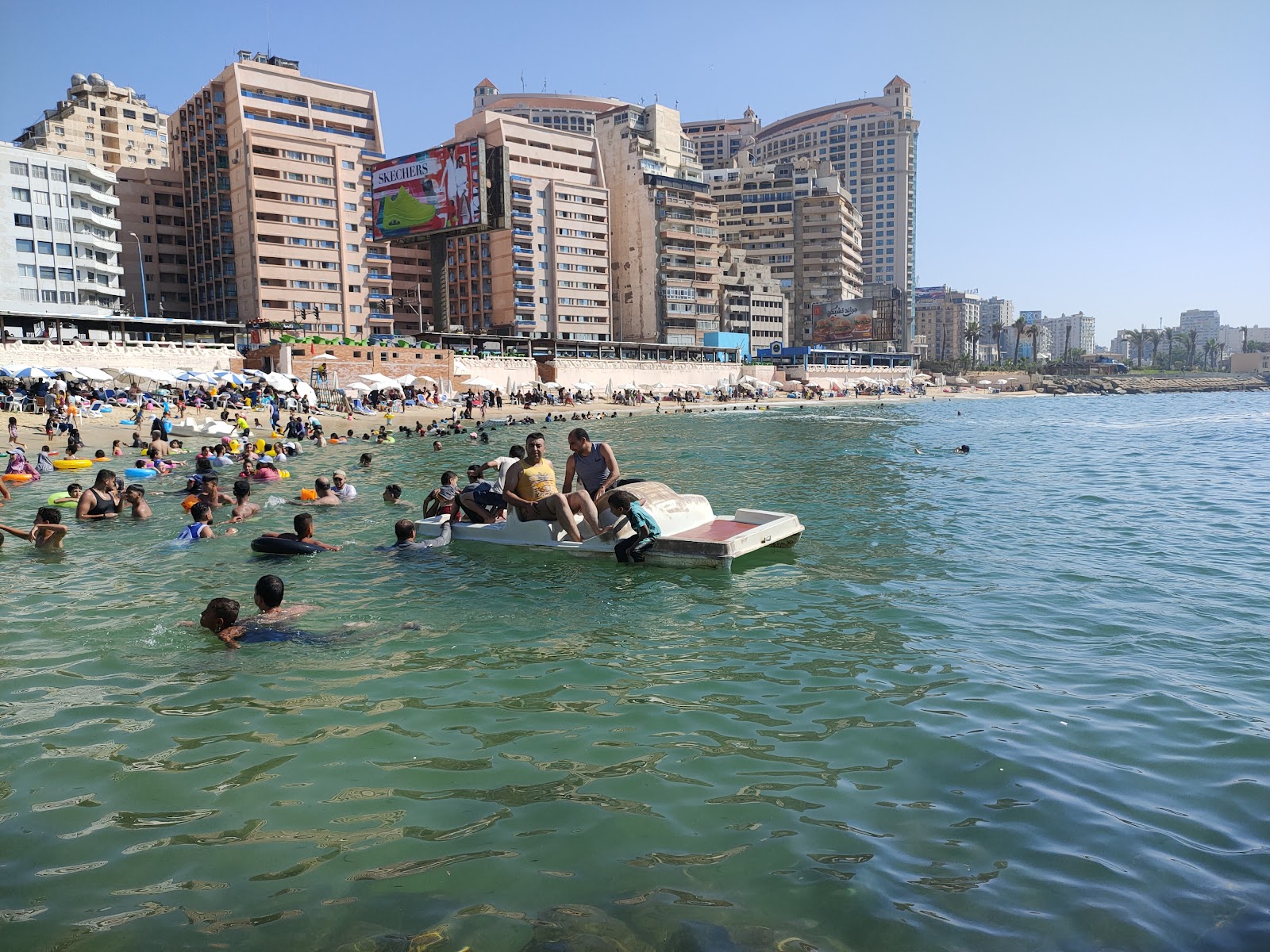 Fotografie cu July 26 Public Beach cu nivelul de curățenie înalt