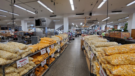 Grocery Store «Horrocks Farm Market», reviews and photos, 235 Capital Ave SW, Battle Creek, MI 49037, USA