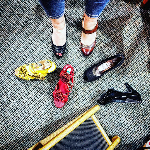 Shoe Store «Reyers Shoe Store», reviews and photos, 40 S Water Ave, Sharon, PA 16146, USA