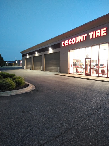 Discount Tire image 10