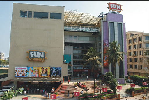 Theaters with children in Mumbai