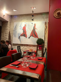 Atmosphère du Restaurant cambodgien Restaurant Mondol Kiri à Paris - n°12
