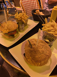 Hamburger du Restaurant Café Benjamin à Paris - n°3