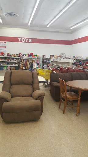 Thrift Store «Family Thrift Center», reviews and photos, 209 Little John Dr, Baton Rouge, LA 70815, USA