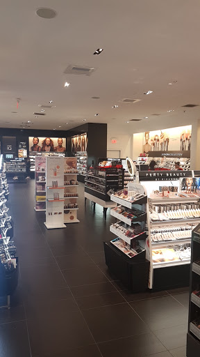 Cosmetics Store «SEPHORA», reviews and photos, 4766 Admiralty Way C1-3, Marina Del Ray, CA 90202, USA