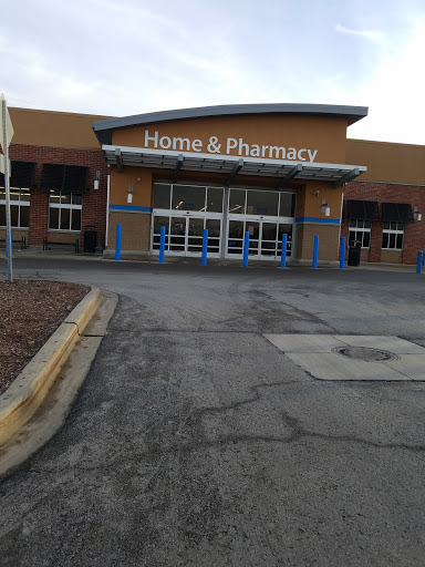 Department Store «Walmart Supercenter», reviews and photos, 2001 W Maple Rd, Troy, MI 48084, USA