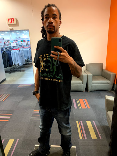 Clothing Store «K&G Fashion Superstore», reviews and photos, 3020 E 9th St, Oakland, CA 94601, USA