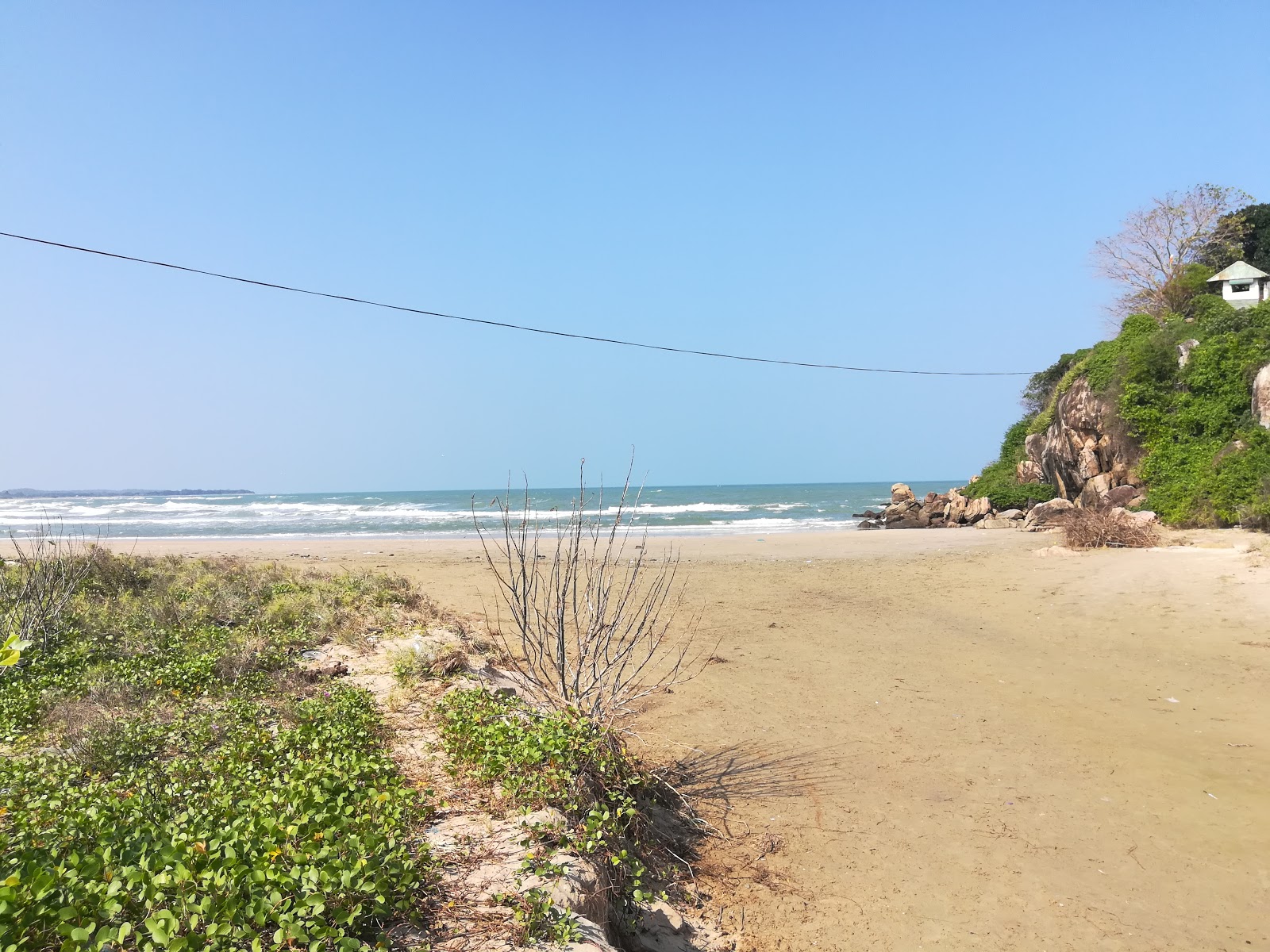 Foto von Kuchchaveli beach II mit sehr sauber Sauberkeitsgrad