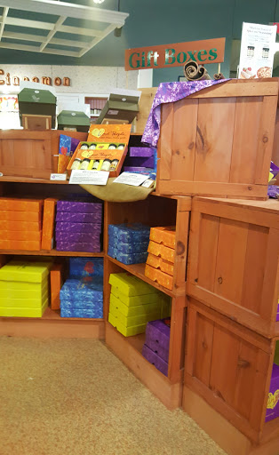 Spice Store «Penzeys Spices», reviews and photos, 4100 University Ave #108, West Des Moines, IA 50266, USA