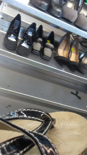 Thrift Store «Red White & Blue Thrift Store», reviews and photos, 12640 NE 6th Ave, Miami, FL 33161, USA