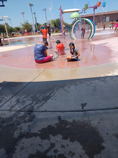 Water Park «Freddy Gonzalez Memorial Park Splash Playground», reviews and photos, 1402 S 18th Ave, Edinburg, TX 78539, USA