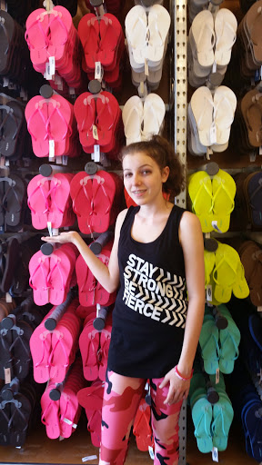 Clothing Store «Old Navy», reviews and photos, 253 Hartford Ave, Bellingham, MA 02019, USA