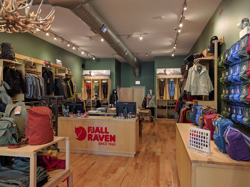 Outdoor Sports Store «Fjällräven Chicago», reviews and photos, 1708 N Damen Ave, Chicago, IL 60647, USA