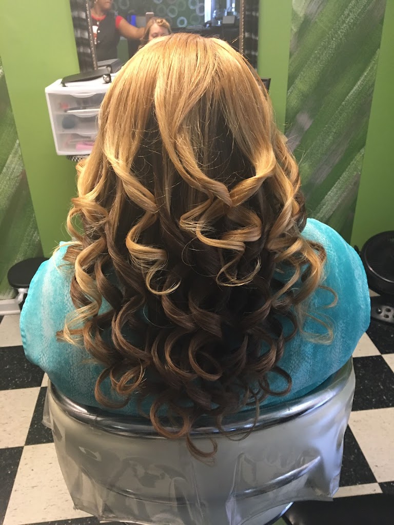 De Doris Dominican Salon 30093