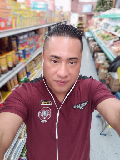 Grocery Store «The Store», reviews and photos, 3811 Hamilton St, Hyattsville, MD 20781, USA