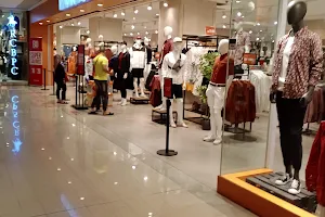Brands Outlet Sunway Putra Mall image