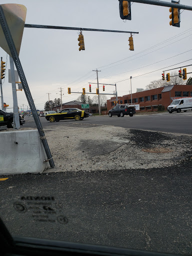 Shopping Mall «Aquidneck Shopping Centre», reviews and photos, 77 E Main Rd, Middletown, RI 02842, USA